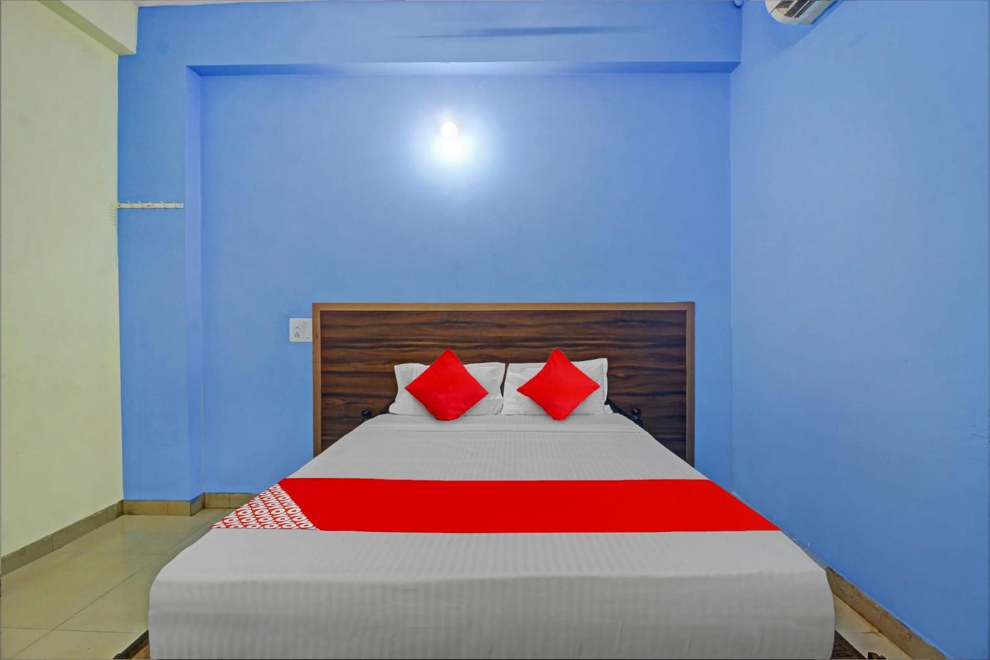 Hotel O Satya Inn Karimnagar Exterior photo